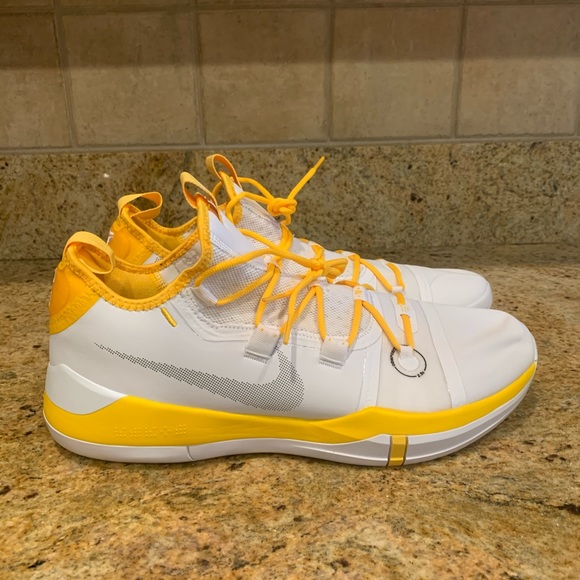 kobe ad size 14